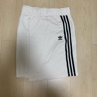 アディダス(adidas)のアディダス オリジナルス スカート(ひざ丈スカート)