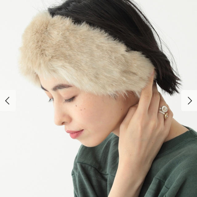 BEAMS(ビームス)の最終値下げ　beams ファーバンド ファーヘアバンド レディースのヘアアクセサリー(ヘアバンド)の商品写真