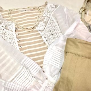 ドットアンドストライプスチャイルドウーマン(Dot&Stripes CHILDWOMAN)の80ローン レース×ピンタックＶネック 前あきブラウス(シャツ/ブラウス(長袖/七分))