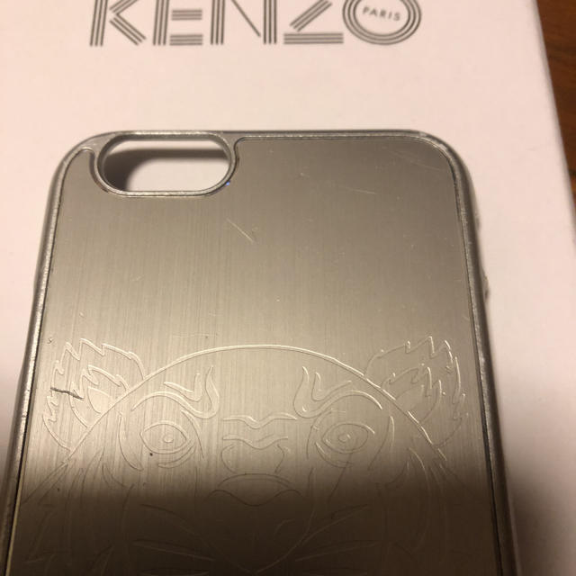 KENZO(ケンゾー)の【yukkoko16様専用】KENZO iPhone7ケース シルバー スマホ/家電/カメラのスマホアクセサリー(iPhoneケース)の商品写真