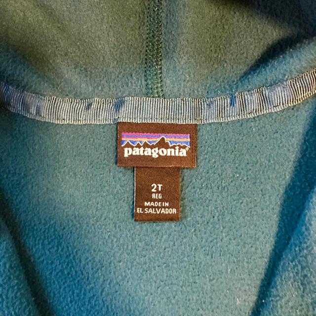 patagonia(パタゴニア)のPatagonia フリース 2T キッズ/ベビー/マタニティのキッズ服男の子用(90cm~)(ジャケット/上着)の商品写真