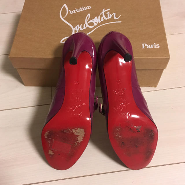 Christian Louboutin(クリスチャンルブタン)の美品☆クリスチャン ルブタン パンプス レディースの靴/シューズ(ハイヒール/パンプス)の商品写真