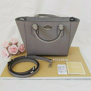 マイケルコース(Michael Kors)の美品❤️MICHAEL KORS  ２WAYハンドバッグ【グレー】(ハンドバッグ)