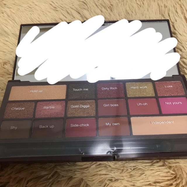 MAKE UP FOR EVER(メイクアップフォーエバー)のメイクアップレボリューション アイシャドウパレット コスメ/美容のベースメイク/化粧品(アイシャドウ)の商品写真