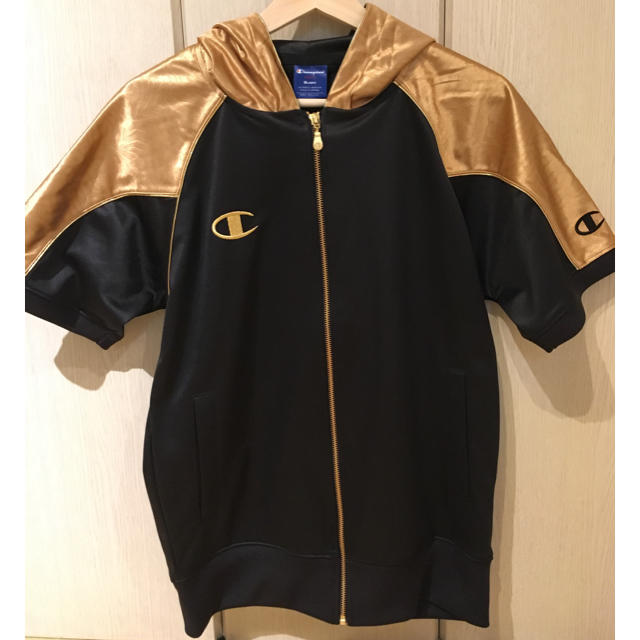 Champion(チャンピオン)の【新品未使用】Champion☆半袖トップスジャージ メンズのバッグ(ボディーバッグ)の商品写真