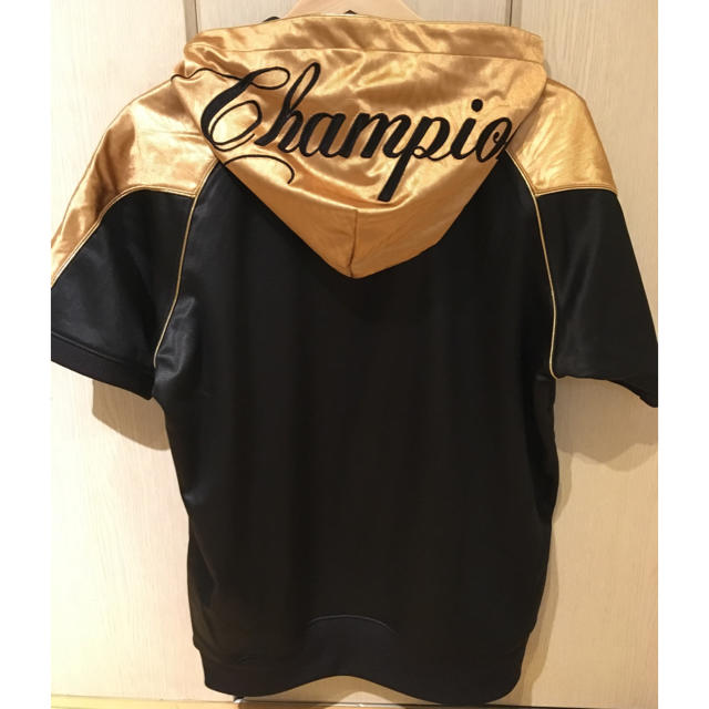 Champion(チャンピオン)の【新品未使用】Champion☆半袖トップスジャージ メンズのバッグ(ボディーバッグ)の商品写真