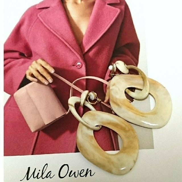 Mila Owen(ミラオーウェン)の【Mila owen】 マーブルチャームイヤリング レディースのアクセサリー(イヤリング)の商品写真