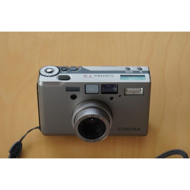 京セラ(キョウセラ)の美品　CONTAX T3D（シルバー）高級コンパクトカメラ　専用ケース付き スマホ/家電/カメラのカメラ(フィルムカメラ)の商品写真