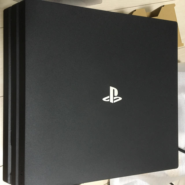 PlayStation 4 Pro ジェット・ブラック 1TB