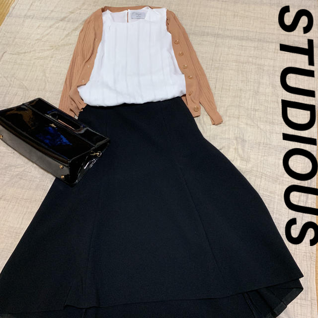 STUDIOUS(ステュディオス)のSTUDIOUS  ノースリーブブラウス　　定価12800円 レディースのトップス(シャツ/ブラウス(半袖/袖なし))の商品写真