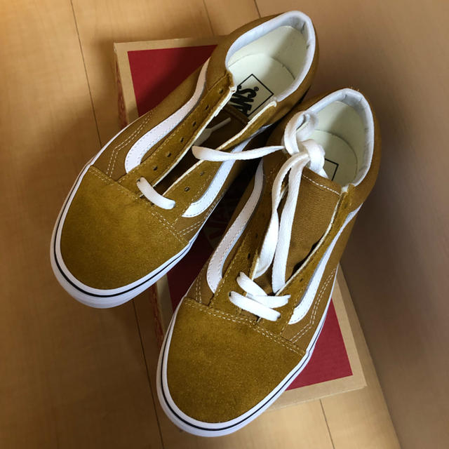 【新品未使用】VANS OLD SKOOL 24cm