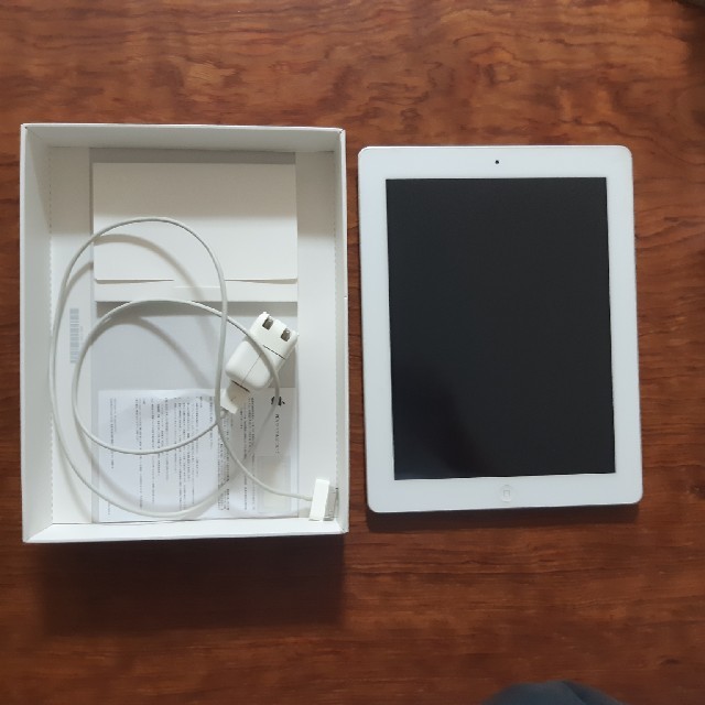 Apple(アップル)のMc981j/A ipad2 wi-fi 64gb white スマホ/家電/カメラのPC/タブレット(タブレット)の商品写真