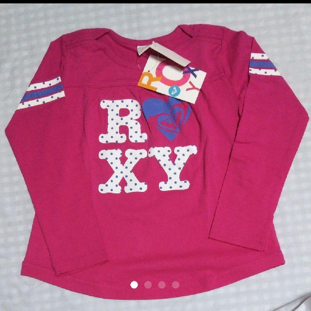 Roxy(ロキシー)の【Rin様専用】《お値下げ￥1650→1450》ROXY★ロゴ入り☆長Tシャツ キッズ/ベビー/マタニティのキッズ服女の子用(90cm~)(Tシャツ/カットソー)の商品写真