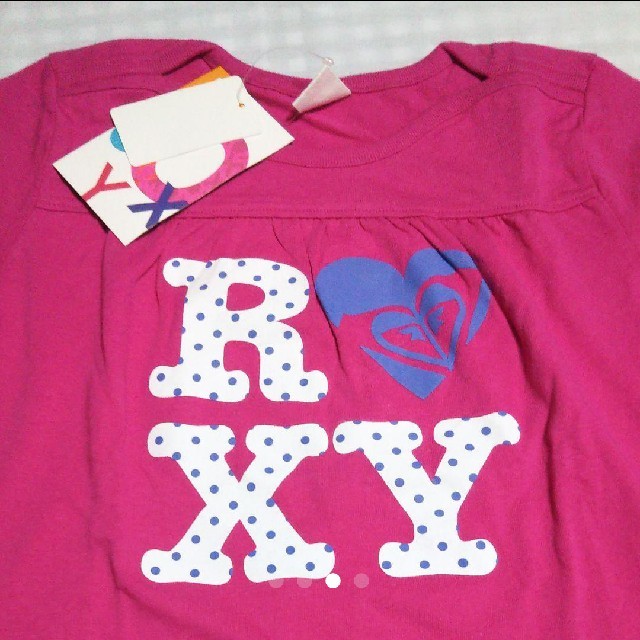 Roxy(ロキシー)の【Rin様専用】《お値下げ￥1650→1450》ROXY★ロゴ入り☆長Tシャツ キッズ/ベビー/マタニティのキッズ服女の子用(90cm~)(Tシャツ/カットソー)の商品写真