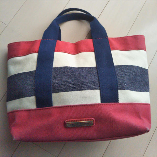 TOMMY HILFIGER(トミーヒルフィガー)のK.erika様 専用✴︎TOMMY HILFIGER バッグ レディースのバッグ(トートバッグ)の商品写真