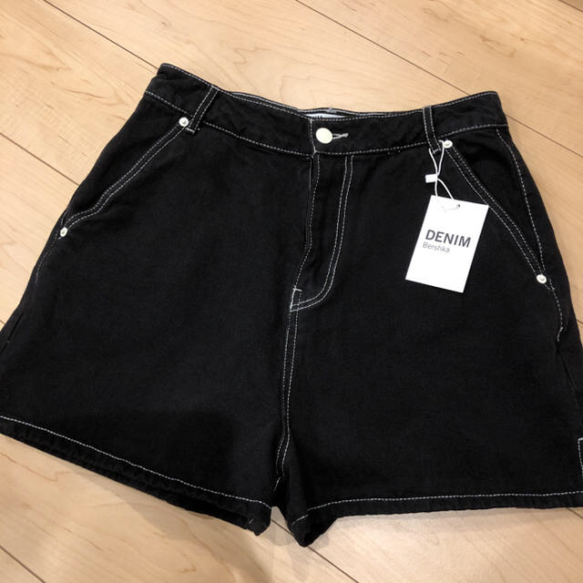 Bershka(ベルシュカ)のベルシュカ ショートパンツ レディースのパンツ(ショートパンツ)の商品写真