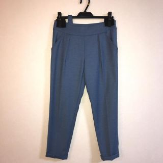 ビッキー(VICKY)のVICKY クロップドパンツ 【美品】(クロップドパンツ)