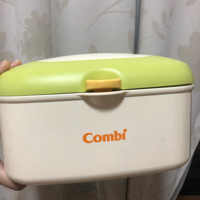 combi(コンビ)のおしりふきウォーマー キッズ/ベビー/マタニティのキッズ/ベビー/マタニティ その他(その他)の商品写真