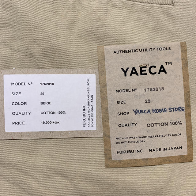 YAECA(ヤエカ)のyaeca チノタックテーパード メンズのパンツ(チノパン)の商品写真