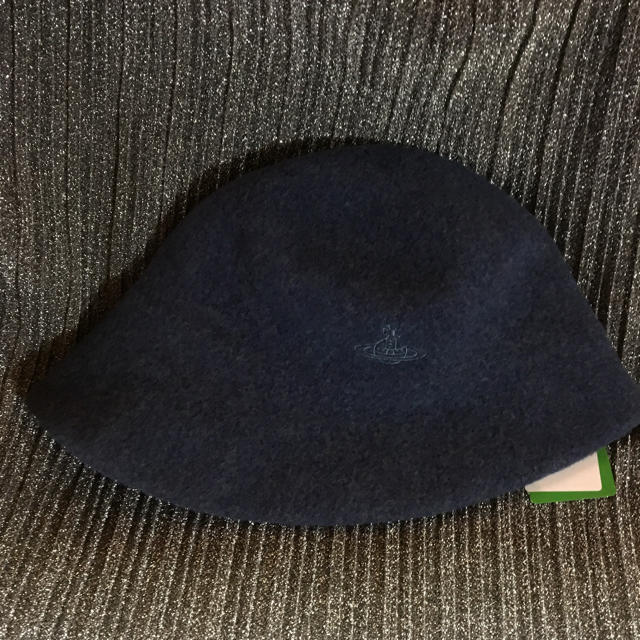 Vivienne Westwood(ヴィヴィアンウエストウッド)のVivienne Westwood  ゆったりつば広帽子 レディースの帽子(ハット)の商品写真