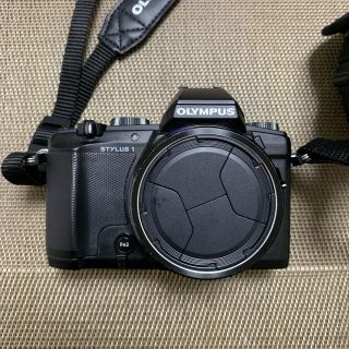 オリンパス(OLYMPUS)の【美品・値下済】OLYMPUS STYLUS1 ケース付(コンパクトデジタルカメラ)