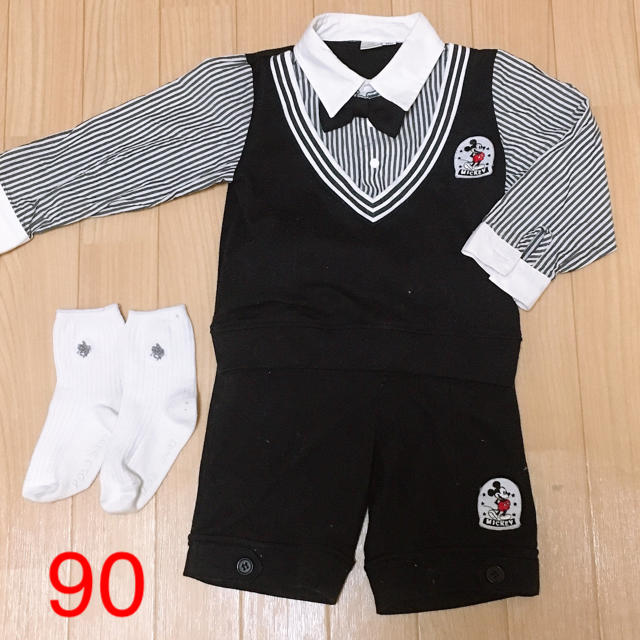 Disney(ディズニー)のDisney  ミッキー  フォーマル  セットアップ  90 キッズ/ベビー/マタニティのキッズ服男の子用(90cm~)(ドレス/フォーマル)の商品写真