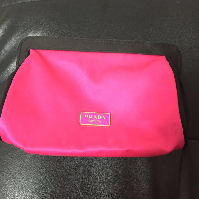 PRADA(プラダ)のPRADA ポーチ レディースのファッション小物(ポーチ)の商品写真