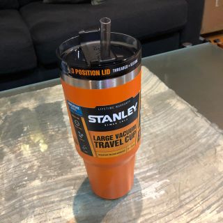 スタンレー(Stanley)のSTANLEY スタンレー 真空クエンチャー 0.89L ストローマグ オレンジ(食器)