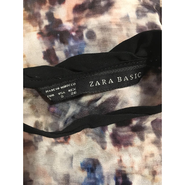 ZARA(ザラ)のTatamiy様専用　ZARA BASIC 総柄トップス レディースのトップス(シャツ/ブラウス(長袖/七分))の商品写真