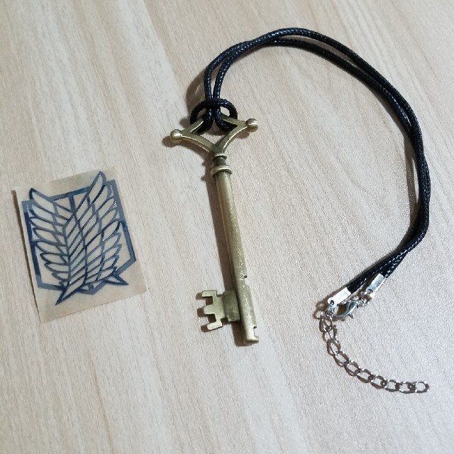 激安 シール付 進撃の巨人 エレン 地下室の鍵 カギ 鍵型ペンダント ネックレスの通販 By Closet Shop ラクマ 激安 シール付 進撃の巨人 エレン 地下室の鍵 カギ 鍵型ペンダント ネックレスの通販 By Closet Shop ラクマ