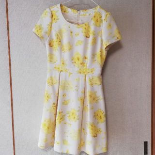 プロポーションボディドレッシング(PROPORTION BODY DRESSING)のプロポ イエロー花柄ワンピース🌸(ひざ丈ワンピース)