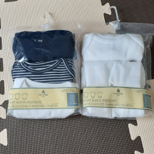 babyGAP(ベビーギャップ)の【新品未開封】GAP　新生児肌着 キッズ/ベビー/マタニティのベビー服(~85cm)(肌着/下着)の商品写真