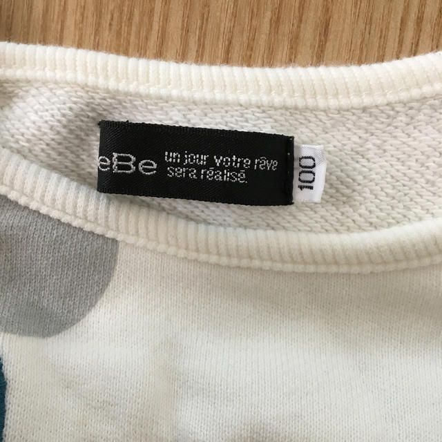 BeBe(ベベ)のBEBE スウェット キッズ/ベビー/マタニティのキッズ服女の子用(90cm~)(Tシャツ/カットソー)の商品写真