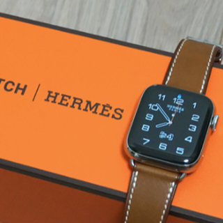 アップルウォッチ(Apple Watch)の専用になりました　Apple Watch Hermès Series 4(その他)