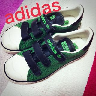 アディダス(adidas)のAdidas ドットスニーカー(スニーカー)