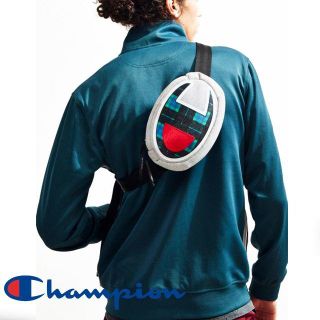 チャンピオン(Champion)のChampion チャンピオン スリングバッグ ショルダー 海外限定 ■(ボディーバッグ)