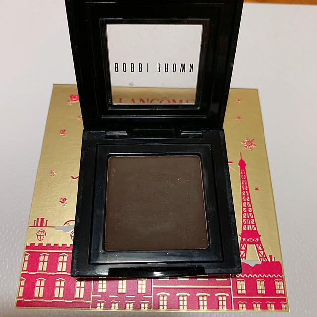 BOBBI BROWN(ボビイブラウン)のBOBBI BROWN ボビィブラウン アイシャドウ コスメ/美容のベースメイク/化粧品(アイシャドウ)の商品写真