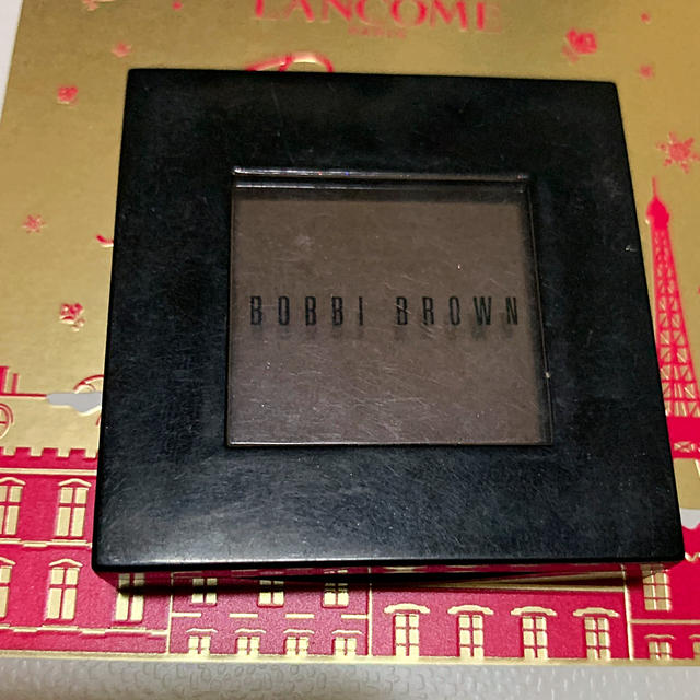 BOBBI BROWN(ボビイブラウン)のBOBBI BROWN ボビィブラウン アイシャドウ コスメ/美容のベースメイク/化粧品(アイシャドウ)の商品写真