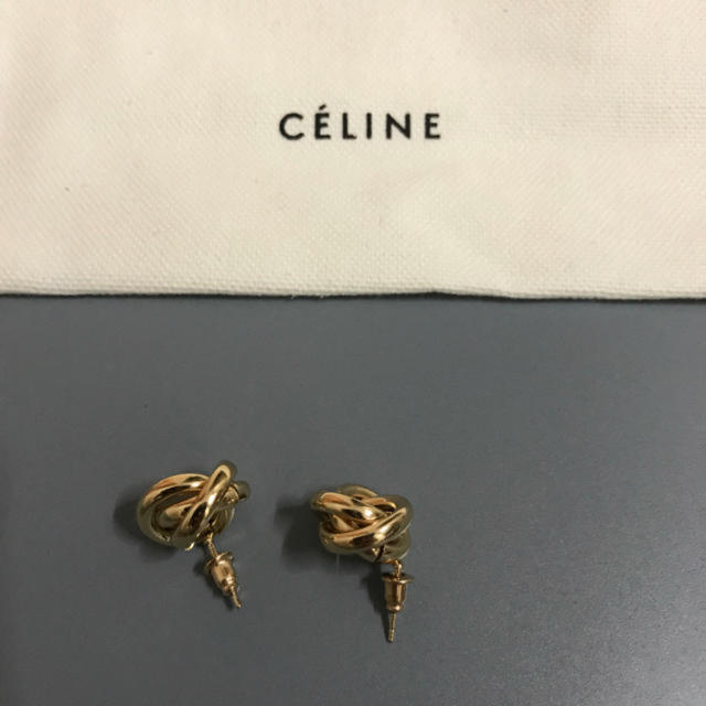 celine(セリーヌ)の再入荷！NO.23 インポート  ピアス  フープピアス  ゴールド  三連 レディースのアクセサリー(ピアス)の商品写真