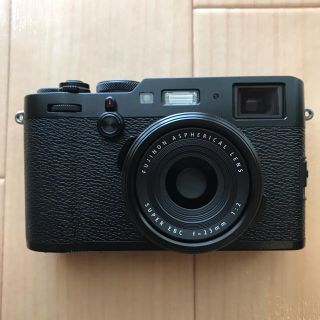 フジフイルム(富士フイルム)の値下げ！X100F FUJIFILM 美品 おまけ付き ブラック 富士フイルム(コンパクトデジタルカメラ)