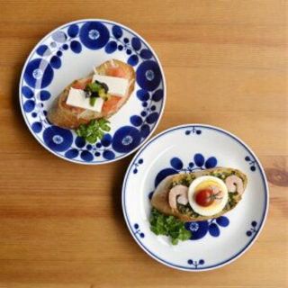 ハクサントウキ(白山陶器)のマルメゾンファイヤー様専用！　ブルーム　ブーケ＆リース　プレートS　各１(食器)