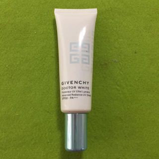 ジバンシィ(GIVENCHY)の最終価格 GIVENCHY 日焼け止め乳液(化粧下地)