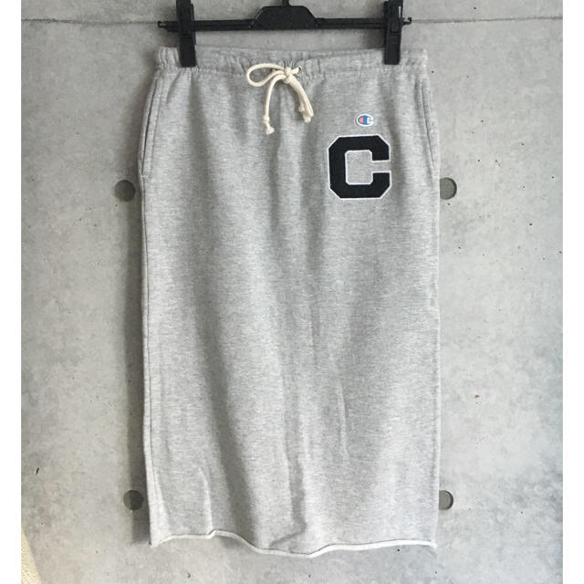 Champion(チャンピオン)の‼️美品‼️champion スウェットスカート レディースのスカート(ひざ丈スカート)の商品写真