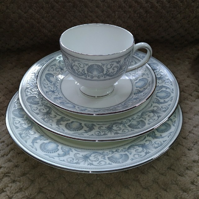 WEDGWOOD(ウェッジウッド)のウェッジウッド ドルフィン WEDGWOOD カッププレートクリーマーシュガー エンタメ/ホビーの美術品/アンティーク(陶芸)の商品写真