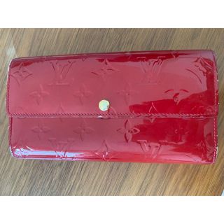 ルイヴィトン(LOUIS VUITTON)のVUITTON財布(財布)