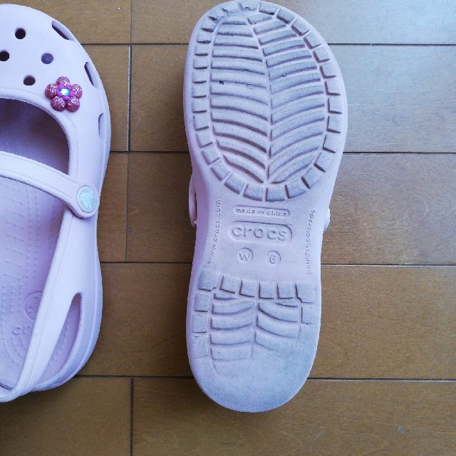 crocs(クロックス)のクロックス ピンクサンダル　W6 レディースの靴/シューズ(サンダル)の商品写真