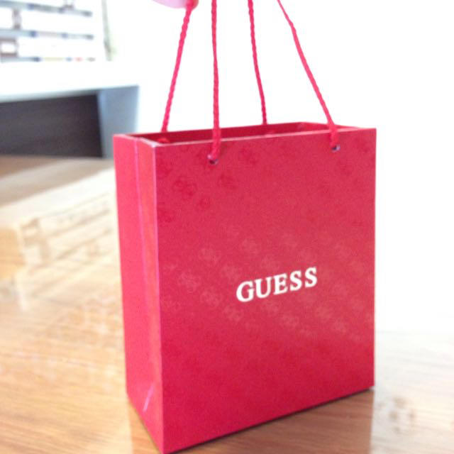 GUESS(ゲス)のGUESSハート時計 レディースのファッション小物(腕時計)の商品写真