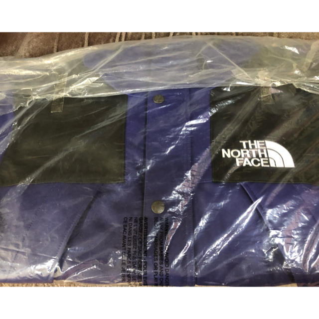 Supreme(シュプリーム)のSupreme The North Face  Leather レザー 青 メンズのジャケット/アウター(マウンテンパーカー)の商品写真