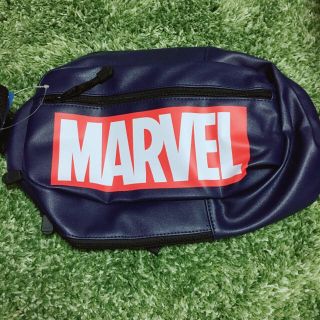 マーベル(MARVEL)のMARVELロゴバッグ(ショルダーバッグ)