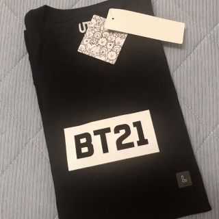 ボウダンショウネンダン(防弾少年団(BTS))の★新品★ユニクロ×BT21 グラフィックTシャツ 黒(Tシャツ/カットソー(半袖/袖なし))